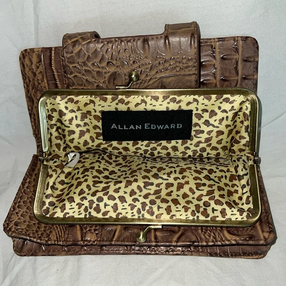 ALLAN EDWARD vintage clutch